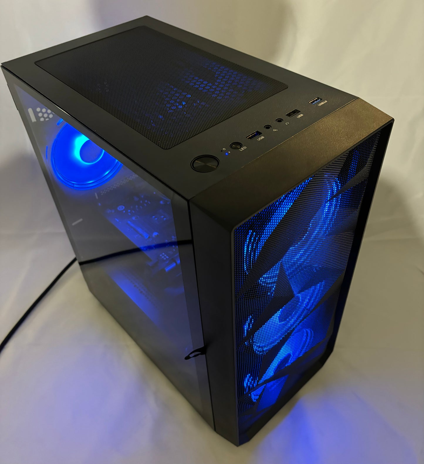 Phantom Gaming PC - Ryzen 5, GTX 1650, 16GB Ram, 1TB Storage - Desktop Computer